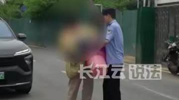 扛七公里行李险丧命？KPL野辅联动新套路，这波“护送”稳如老狗